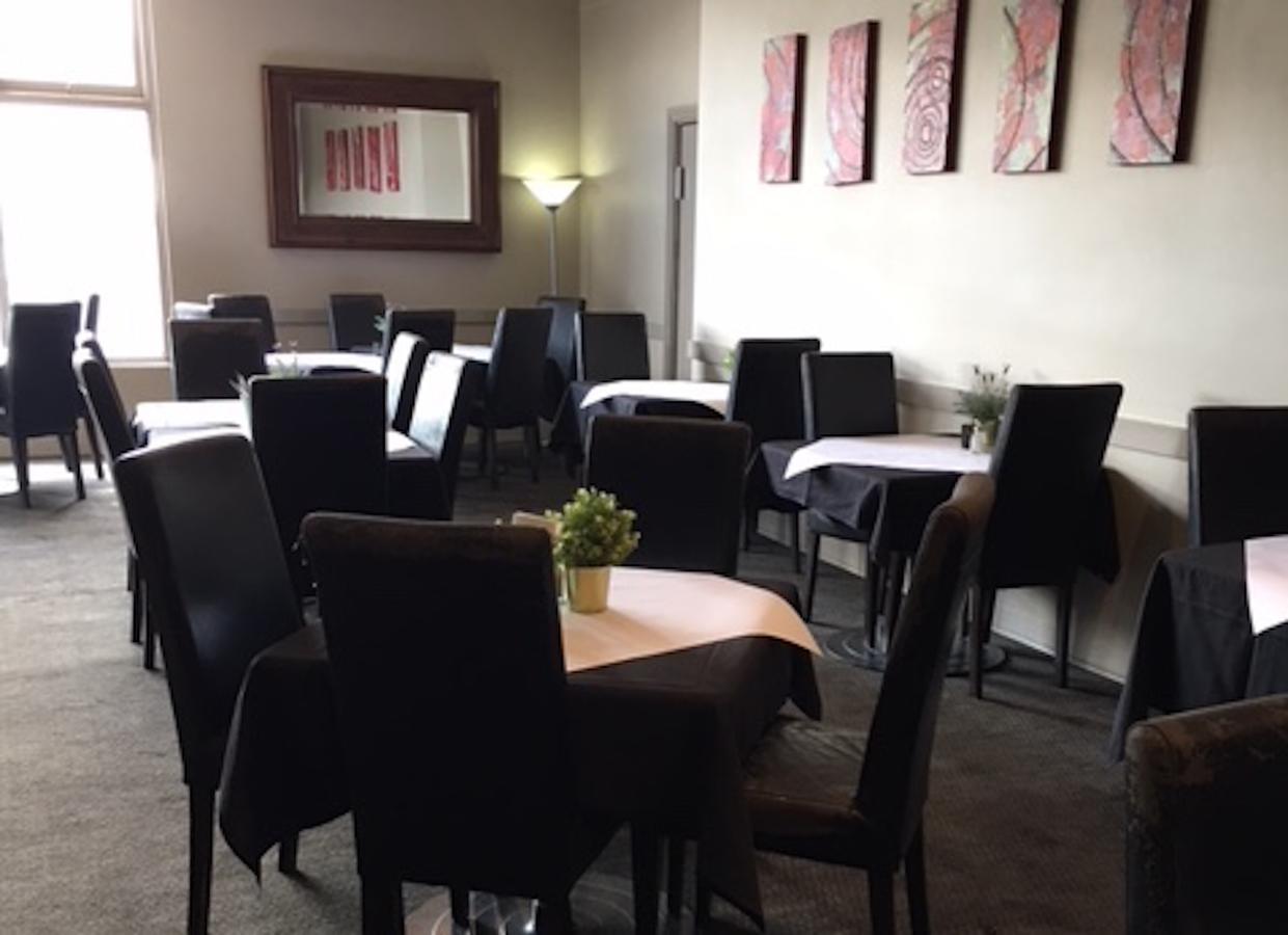 Commercial Hotel Motel Литгоу Екстериор снимка