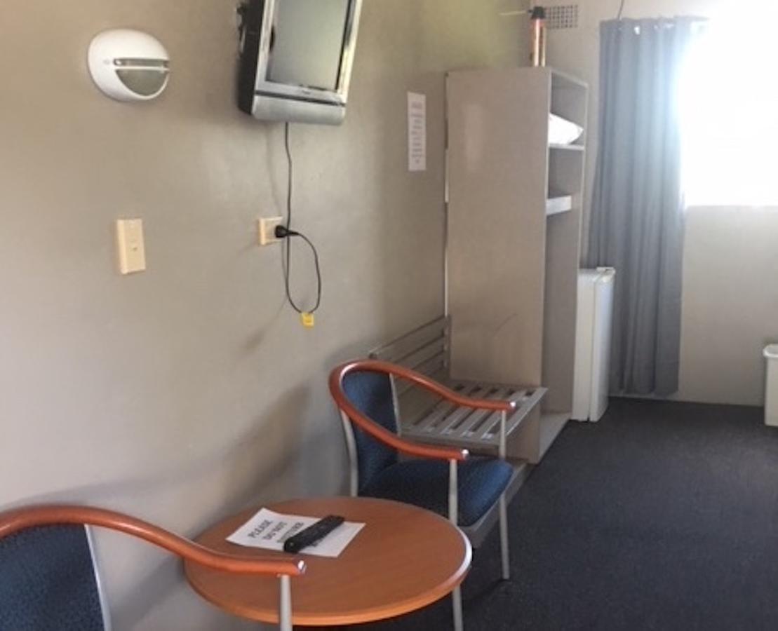 Commercial Hotel Motel Литгоу Екстериор снимка