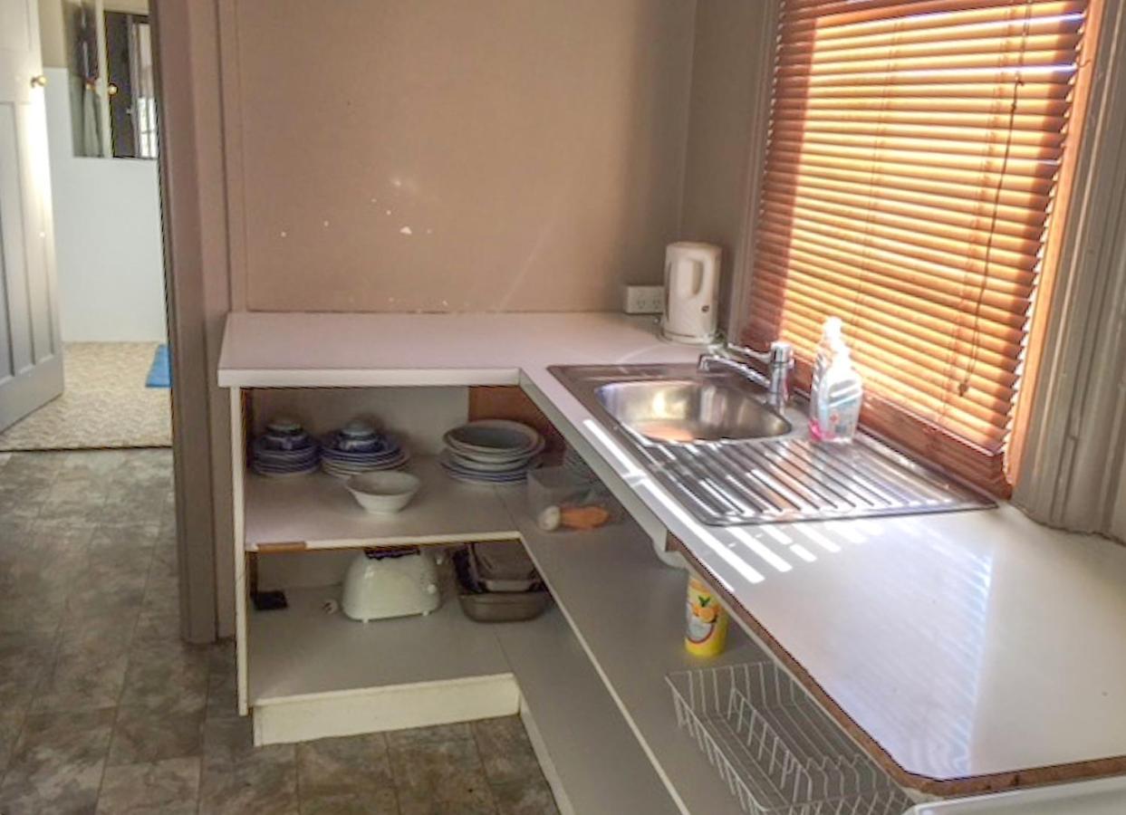 Commercial Hotel Motel Литгоу Екстериор снимка